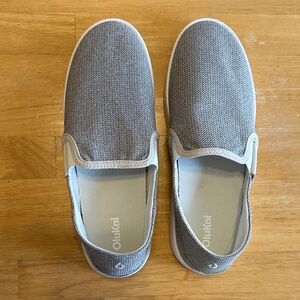 OluKai Women’s Textured Gray Loafers